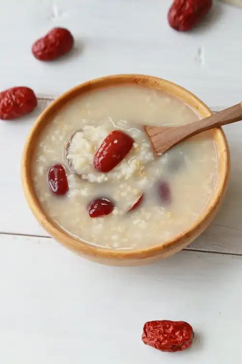 营养燕麦红枣粥