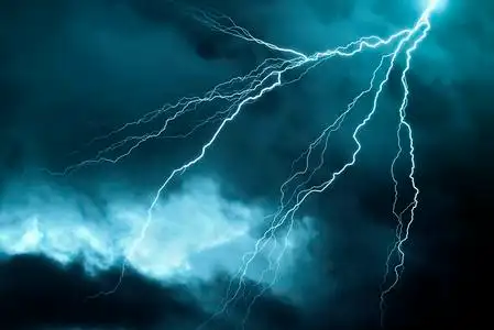 恶劣的天气 — — 雷雨-闪电插画