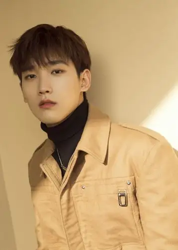 邢昭林秋日写真曝光 复古少年不负时光