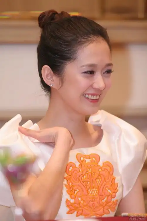 张娜拉写真图片-自制1366x768壁纸.高清大图-明星写真馆n63.com