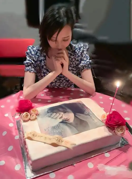 31岁女歌手李明蔚患癌病逝生前遭受网络暴力最后遗言曝光