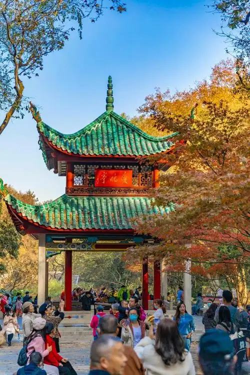 长沙旅游永远相信爱晚亭的枫叶