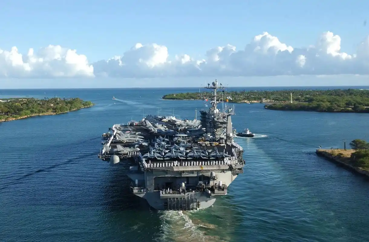 美国海军尼米兹级核动力航空母舰高清大图