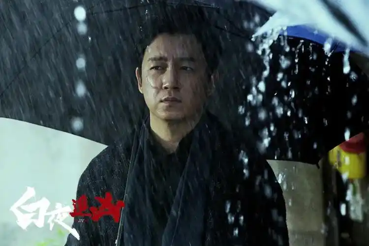 《云南虫谷》开播频上热搜 潘粤明:越是逆境越是向上