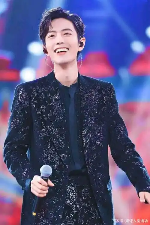 序言:每一年的跨年晚会都是顶流汇聚,即使2021年流量明星被限制,被