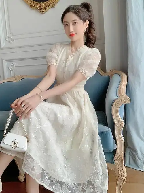 蕾丝白色女神长裙连衣裙高级重工轻奢裙子设计连衣裙