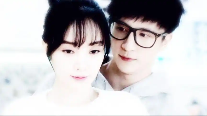 李小璐薛之谦浴室激吻,看完这段视频,心疼贾乃亮十秒!