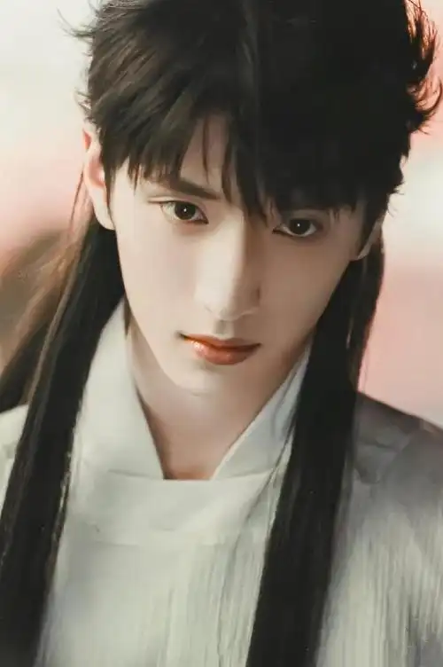 严浩翔新歌侠有效镜头#严浩翔的古装真的好绝!