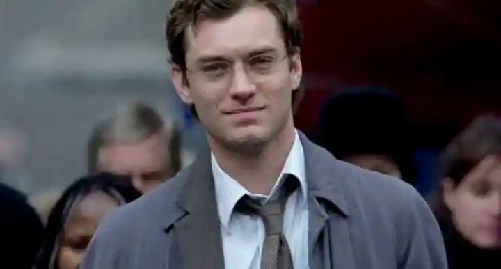 如何看待hp剧组请裘德洛扮演《神奇动物在哪里2》的年轻版邓布利多?