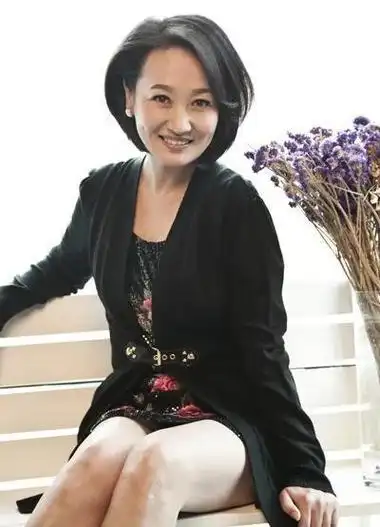 喝酒喝到钱财尽散,老婆气跑,老来失女的腾格尔可曾悔过