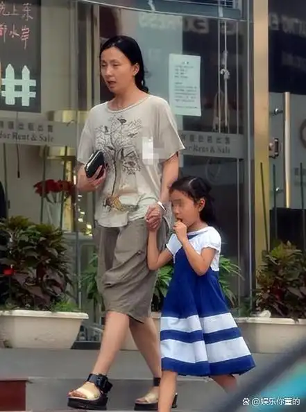 被徐峥伤害不分手被张庭拖累不绝交陶虹是真的傻吗