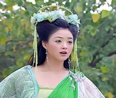 《天龙八部》中那位泼辣美丽的木婉清,或是《欢天喜地七仙女》里那四