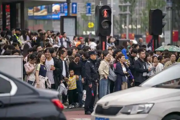图集 | 五一小长假,长沙各景点,商圈人气爆棚