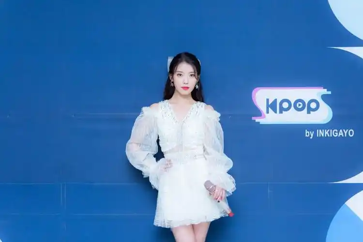 iu李知恩 - 堆糖,美图壁纸兴趣社区