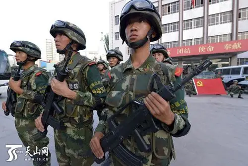 新疆边防部队举行"喀交会"安保誓师动员大会