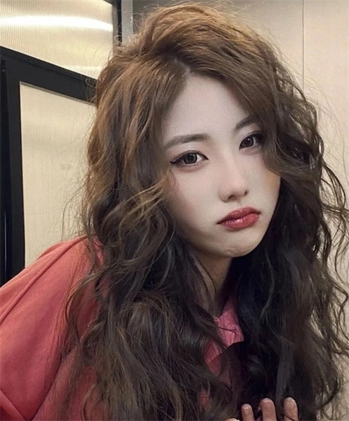 少发量发型推荐 慵懒俏皮羊毛卷