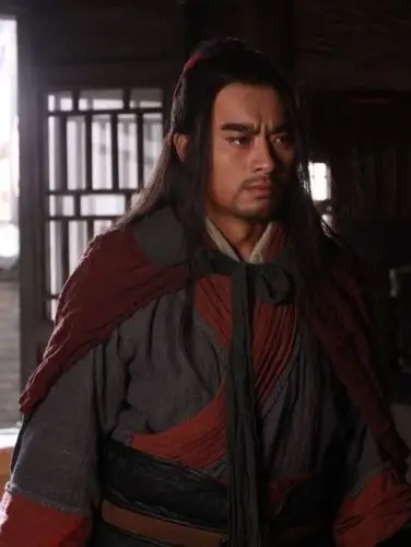 虽然新版《水浒》在各卫视黄金档播出剧集近半,而该剧中对以武松为首