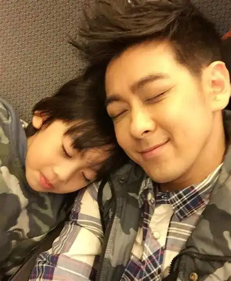 李玉刚老婆李雨儿和女儿照片资料曝光 李玉刚出家是真的吗