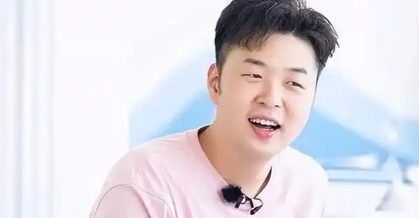 事实证明,逐渐"消失"的主持人杜海涛,早已走上了另一条大道