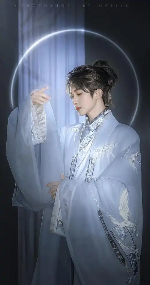 收了一些刘宇的美图