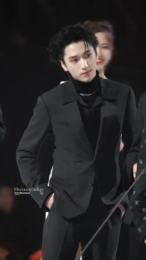 严浩翔超话|#星光大赏#"leader time"@时代少年团-严浩翔2023.12.