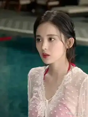 普通的泳衣都能美成这样#古力娜扎 #完美身材 #绝美