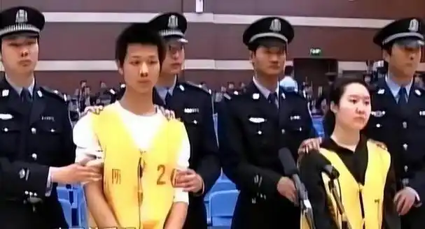 随后就成立了专案组,立刻调取了道路监控,并对方伟召的社会关系进行