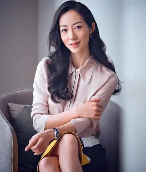 演员韩雪:出道多年不靠背景,一步一个脚印,39岁活出了自我