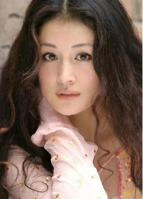 还记得西游记后传的陈五真吗她现在长这样