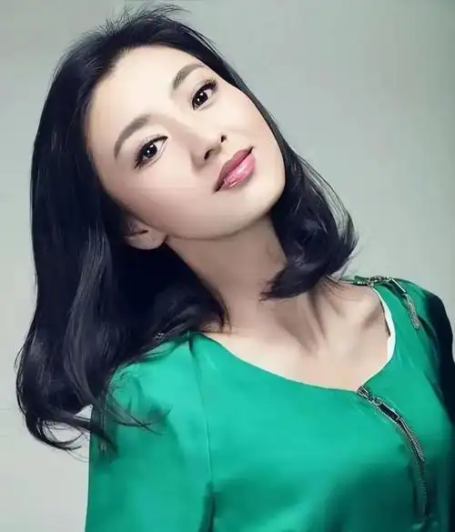 劲爆艳丽斓曦古装之韵魅力非凡