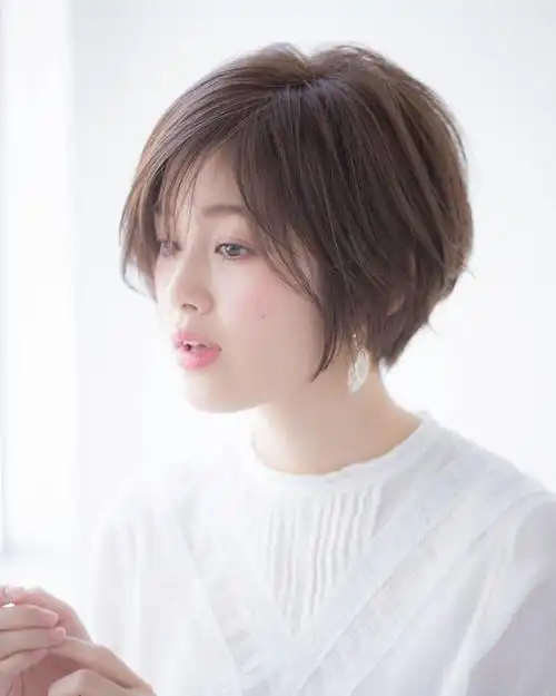 女生三十岁以后就应该剪这样的短发一定不后悔