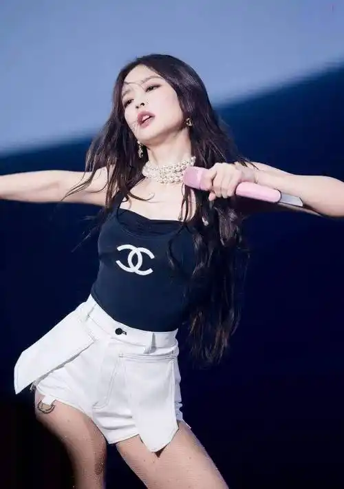 金智妮跳舞最美瞬间大合集,各种风格都能驾驭,很吃她