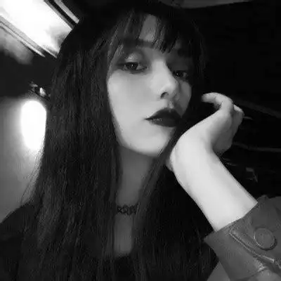 冷酷无情,霸气十足的女生头像