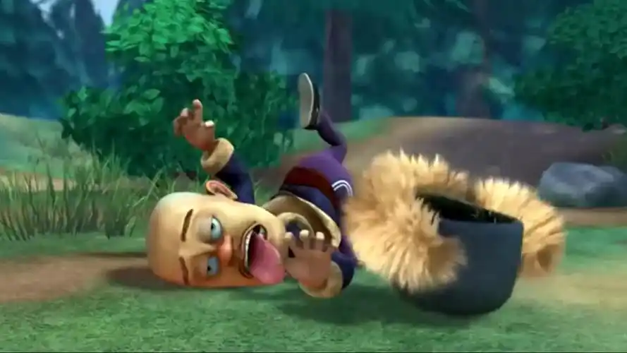 光头强被打趴地上四肢一抽一抽:好疼啊!