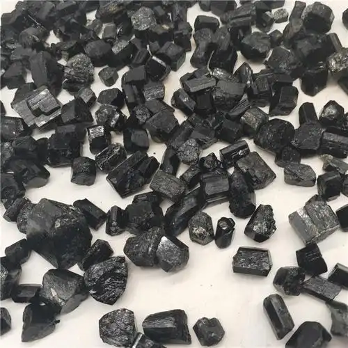 新疆电气石原矿石2-4mm托玛琳颗粒释放远红外晶体电气石碧玺现货