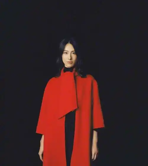 敢怼霍汶希,分手李泽楷,香港影后天后大把,只得一个梁洛施