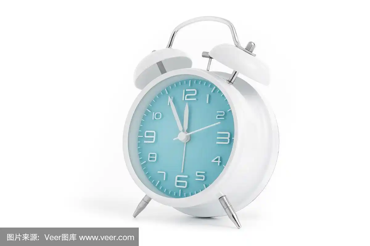 表闹钟时间5到12与蓝色时钟面,上午11点55分,在白色的背景