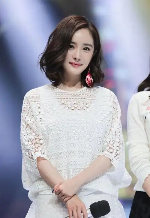 时尚又可爱的大幂幂,完美知性女神