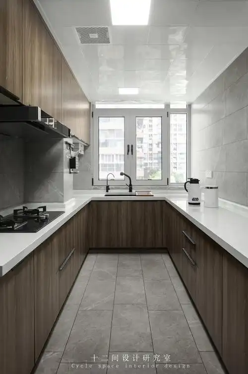 餐厅橱柜装修效果图华丽99平现代三居厨房装修美图