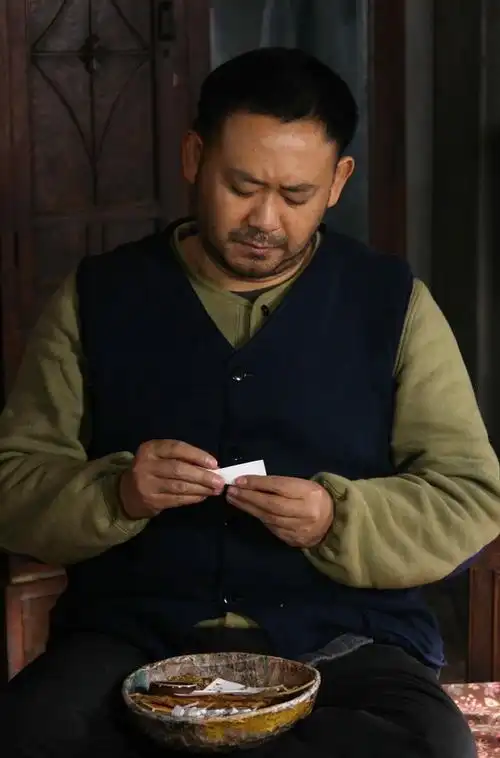 姜武姜武姜武《小姨多鹤》小姨家的全家福新浪娱乐讯 电视剧温情典范