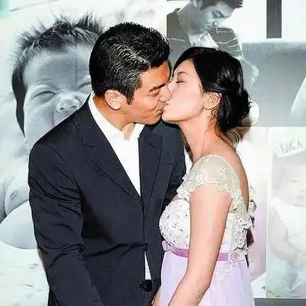 沉浸在贾静雯与黑道阿伯吴敦这一出时,贾静雯已搭上了帅气小开孙志浩