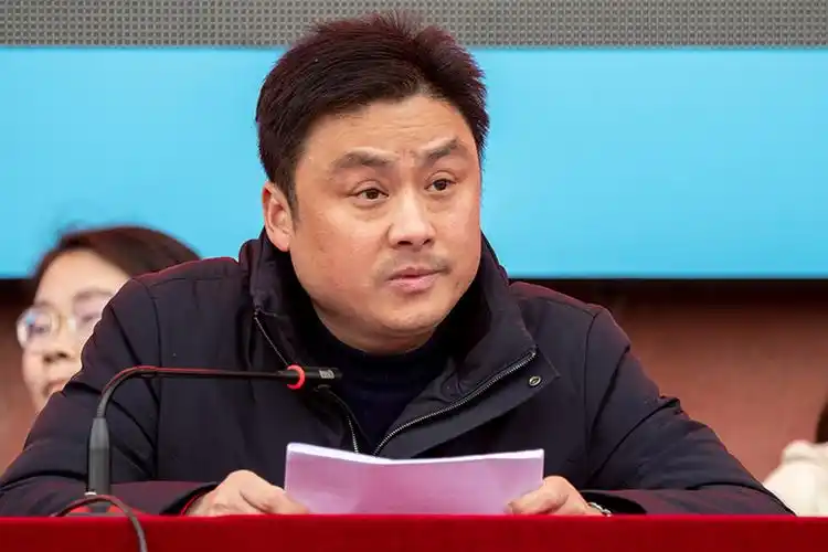 三中2020-2021学年度下期开学典礼 写美篇最后,张校长对我们全体师生