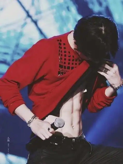 首先我要说一句:王一博你太9090了919091909190,大家