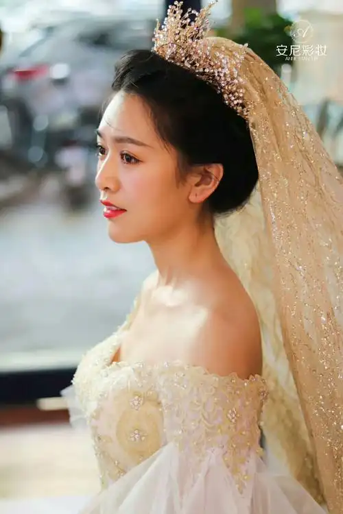 安静美丽端庄的新娘子,春风十里不如你.