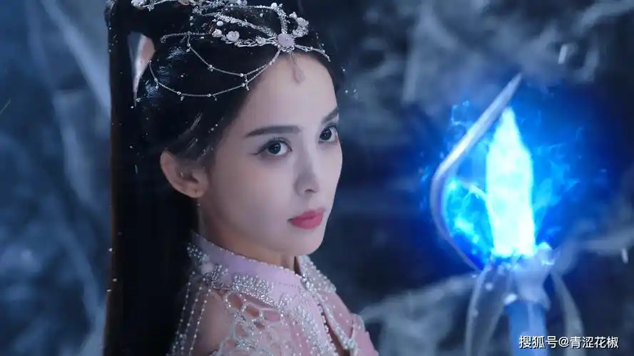 首播魔改剧情,开局拿主角父亲祭天,原著党果断弃剧_古力娜扎_宗凌