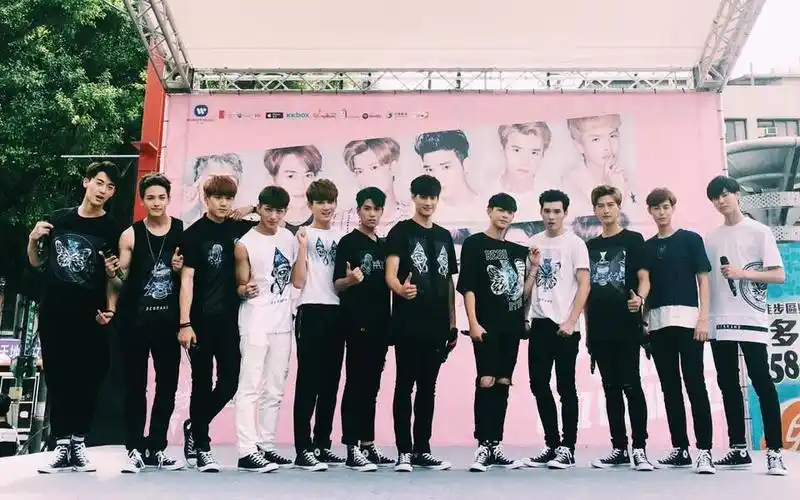 【spexial】boyz on fire 发片签唱会现场实况