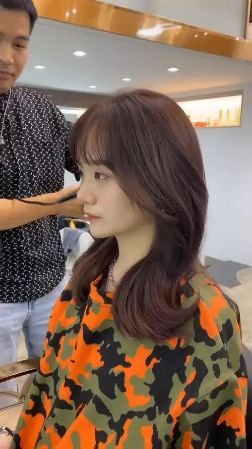 显质感的木梅棕发色_沙龙_发型_显白_烫染_vision视觉沙龙(豪富广场店