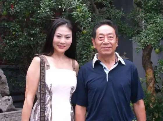 饶芯语:与王奎荣相差37岁的爱情,曾遭父母反对,发誓要白头偕老|演员