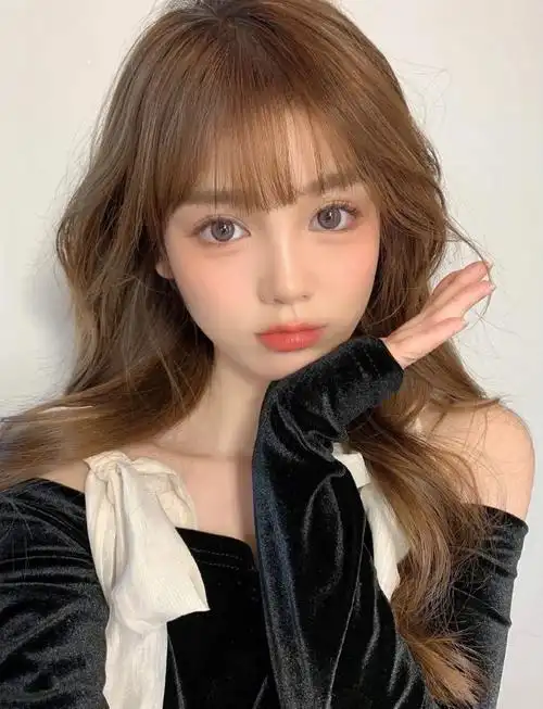 超显白的黄色头发又美又可爱