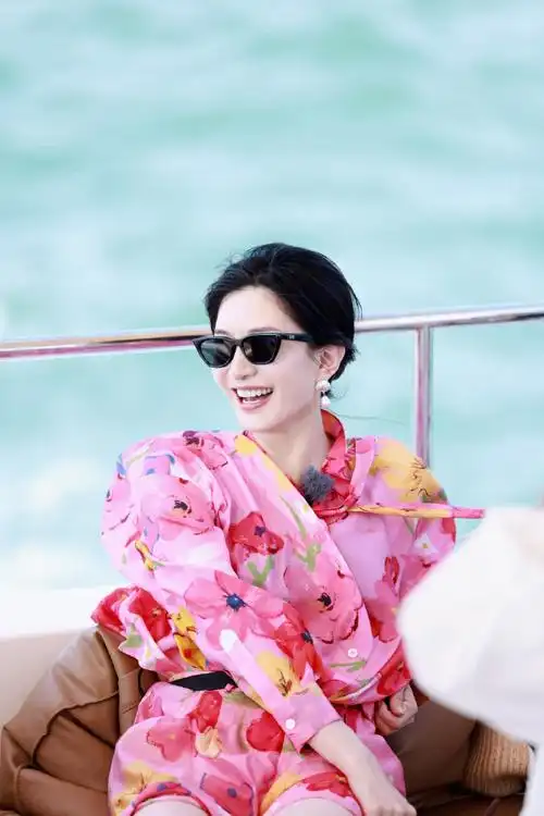 江疏影晒花少神转场